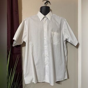 MS7 Van Heusen Men’s striped Half sleeve Dress shirt Size 17 1/2